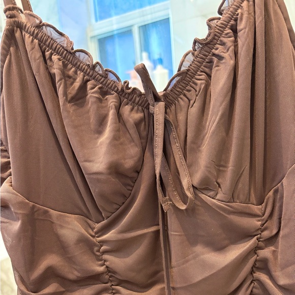 NWT H&M women’s ruched brown party / going out dress! NEW - Picture 2 of 5